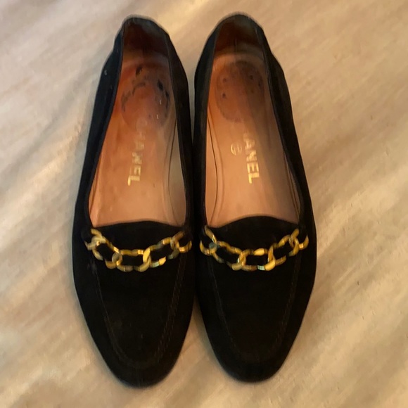 CHANEL Shoes - CHANEL vintage blk suede loafer w/gold chain